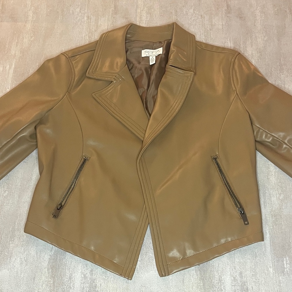 Sofia Vergara- Women's Tan Faux Leather Moto Jacket- Size M